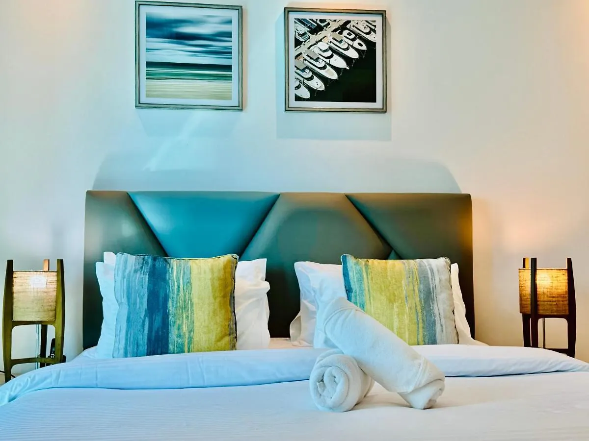 شقة Breathtaking Marina Views 1Br At Orra Marina دبي